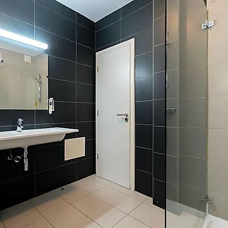 Kr - Lounge Hotel 3*