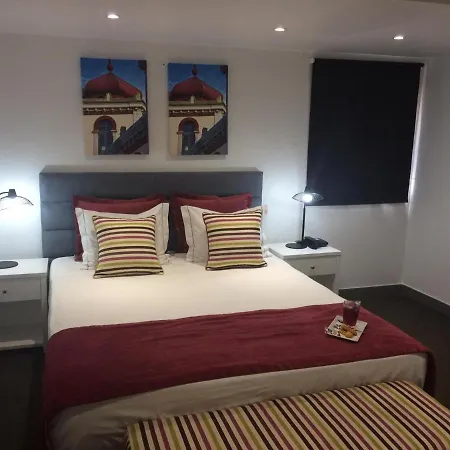 Kr - Lounge 3* Албуфейра